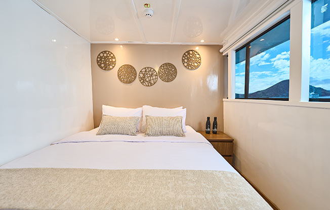 Double cabin with ocean views on the best Galapagos cruise Monserrat.