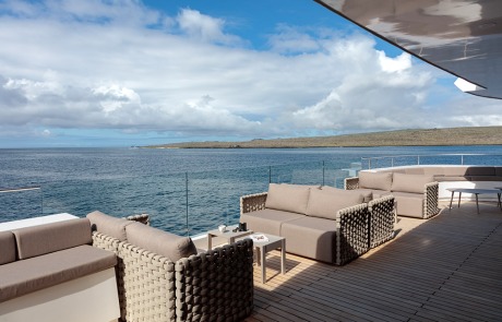 Hermes Galapagos Superyacht Aperitiff Lounge