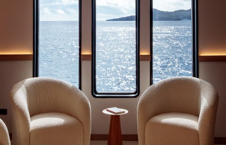 Hermes Galapagos Superyacht Library Room