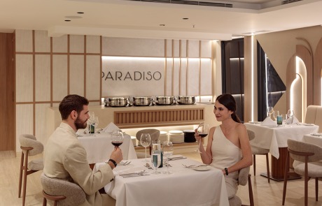 Hermes Galapagos Luxury Cruise - Restaurant Paradiso | Fine Dining